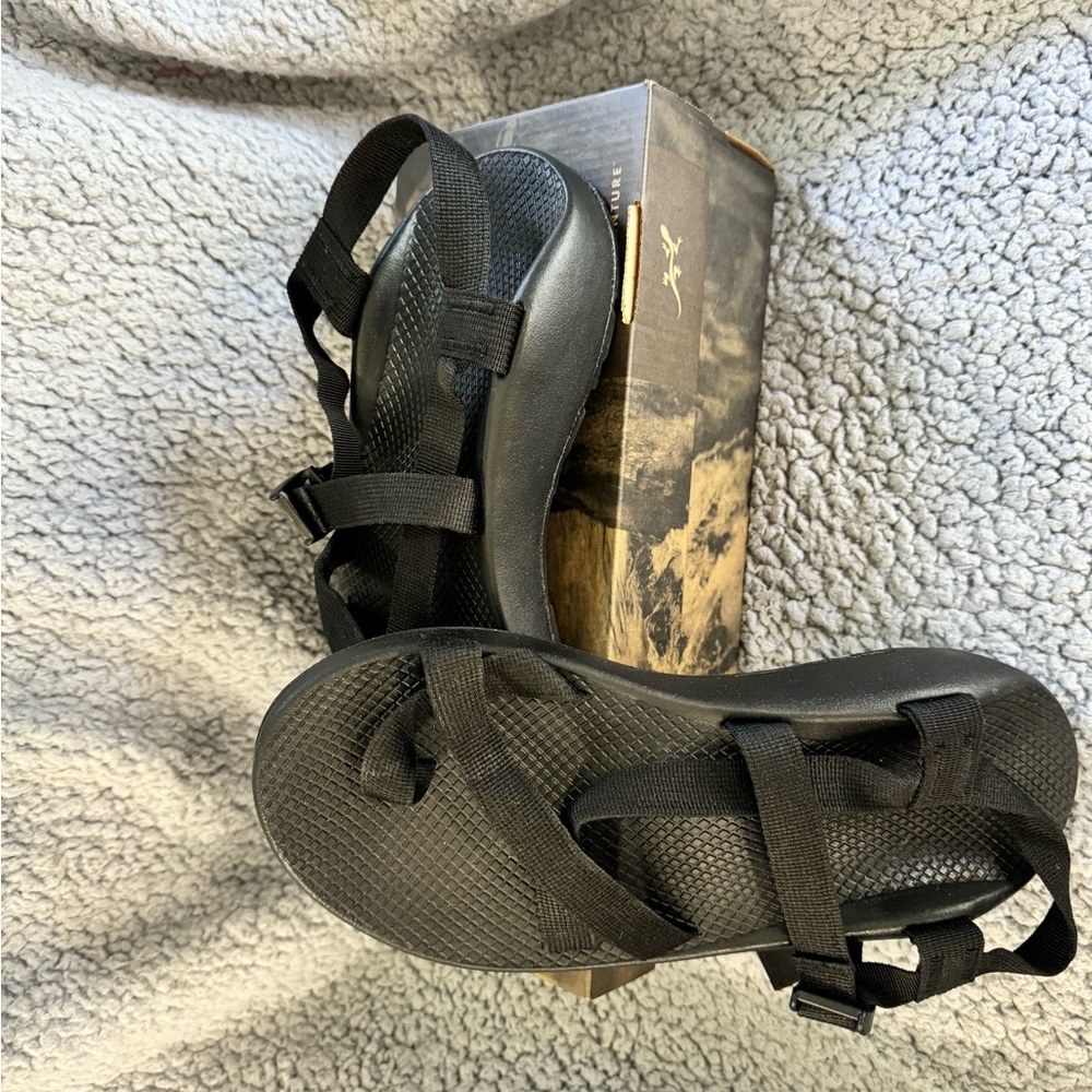 Chaco 22 CLASSIC
BLACK NOIR size 12.